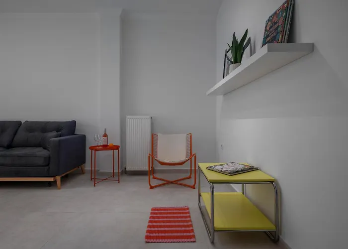 Angel's Urban Up-art-ment